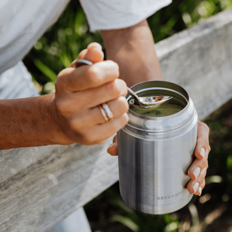 Thermos insulated food container