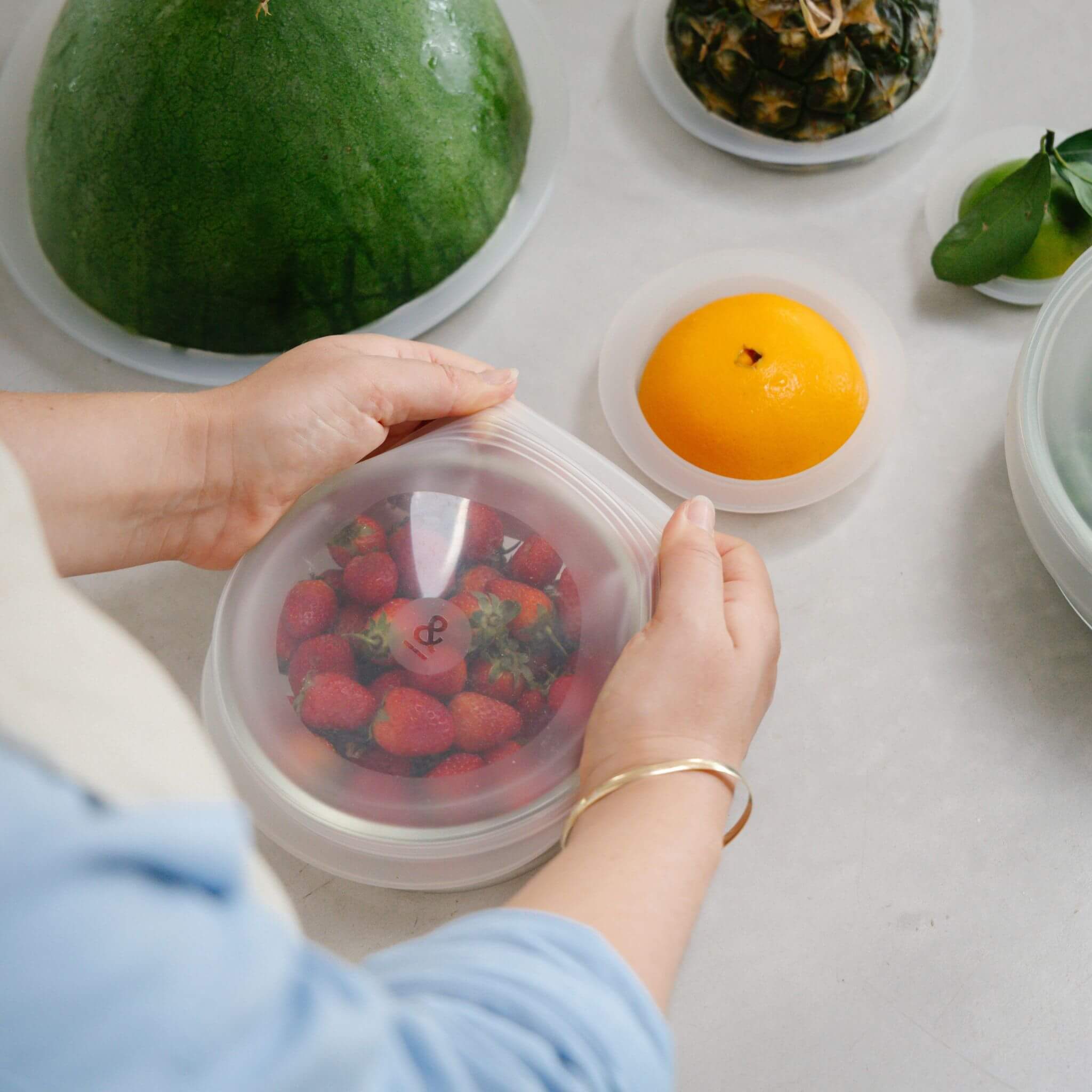 flexible-silicone-bowl-lid-gladwrap